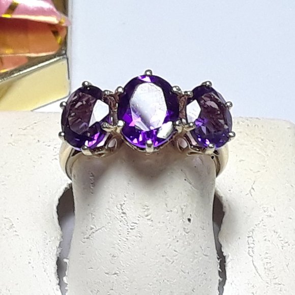 3ctw Natural Oval Amethyst 3 stone 10Kt Yellow Gold THL size 7 Ladies Ring#18346 - Picture 1 of 4